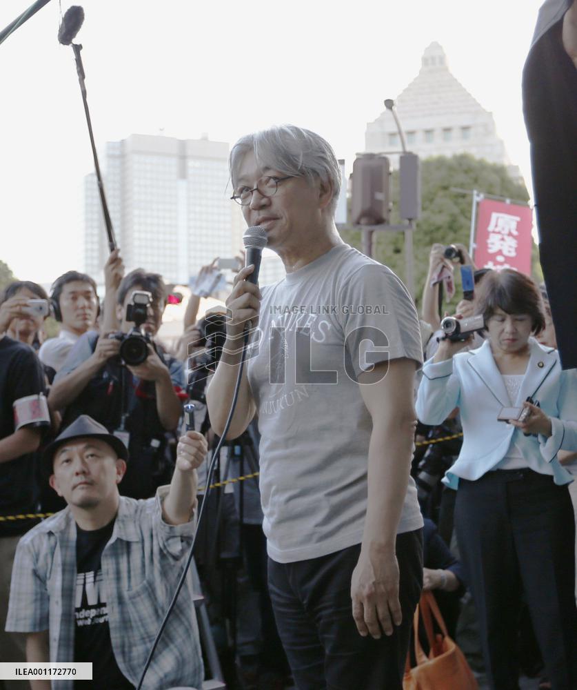 Ryuichi Sakamoto at antinuclear rally