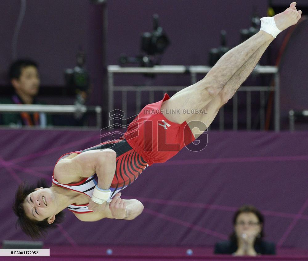 Uchimura takes silver in men's floor exercise