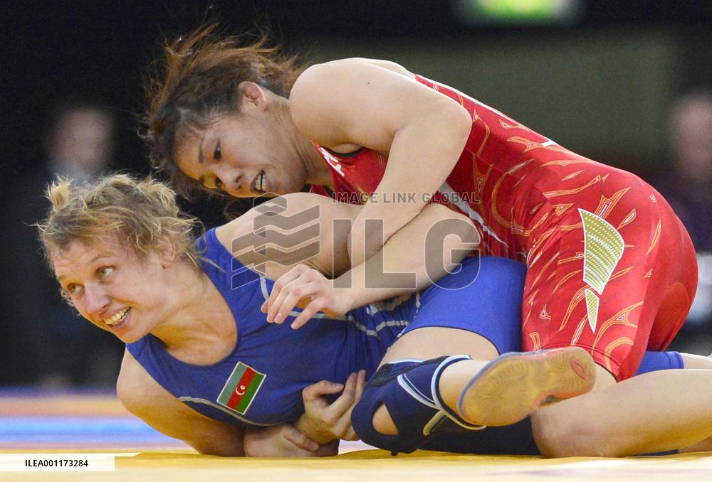 Yoshida snatches 3rd Olympic title in women's wrestling