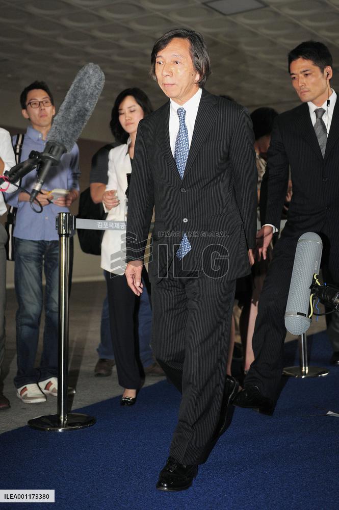 Japan envoy to S. Korea returns to Tokyo over isle visit