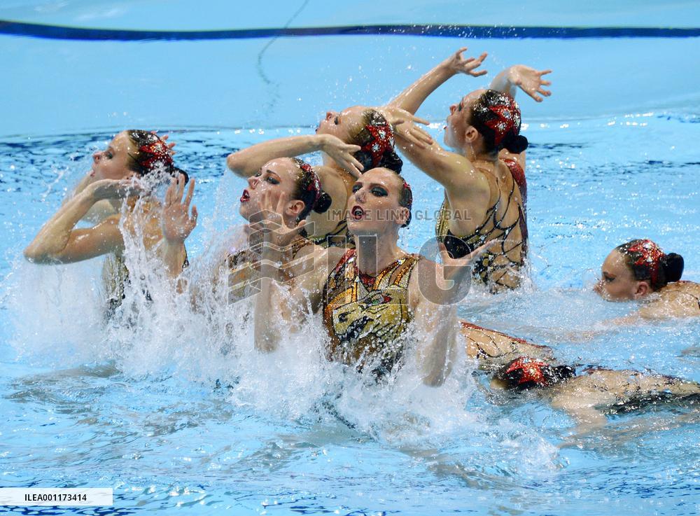Russia wins synchro team gold at Olympics