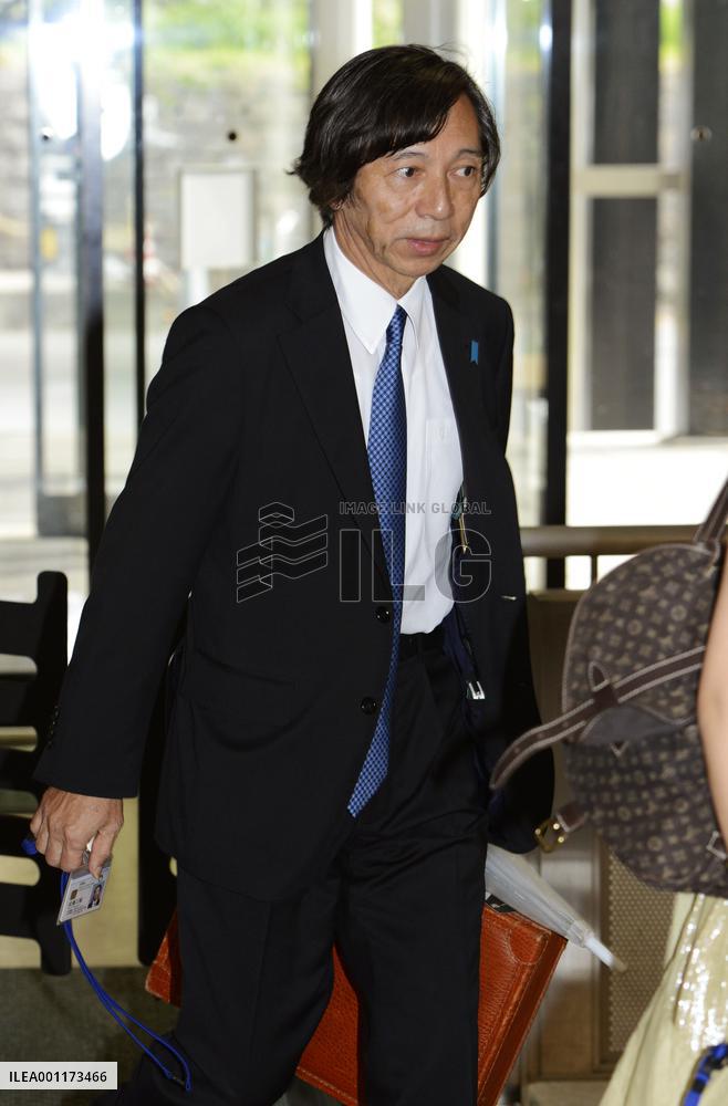 Japan mulls taking isle dispute with S. Korea to ICJ