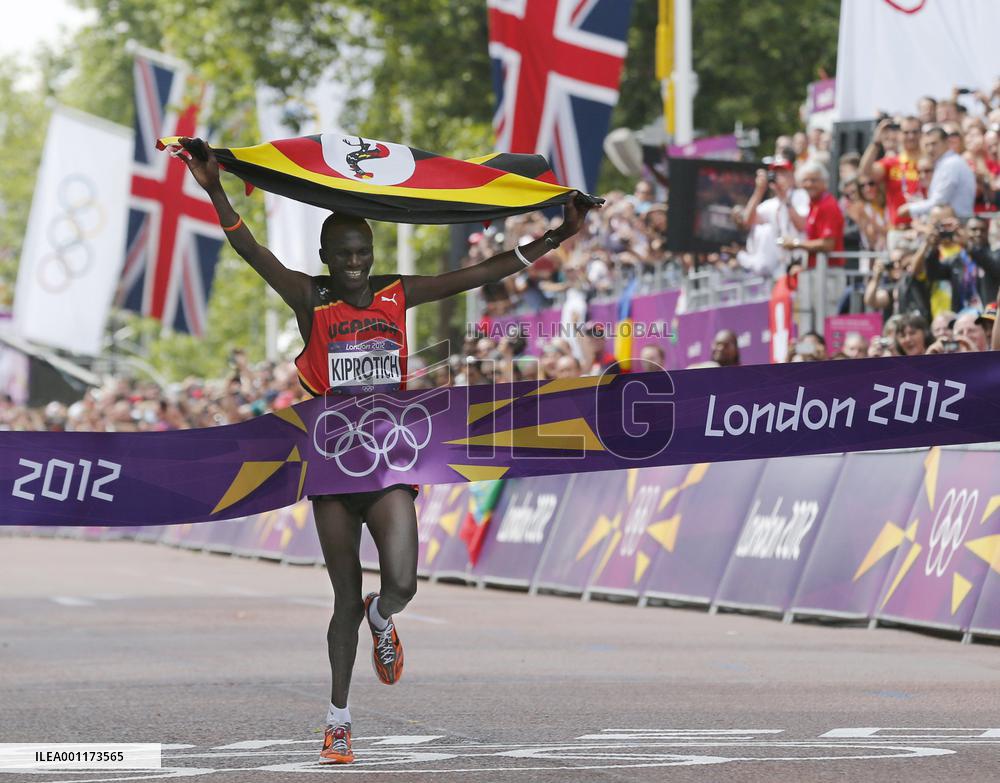 Uganda's Kiprotich wins men's marathon
