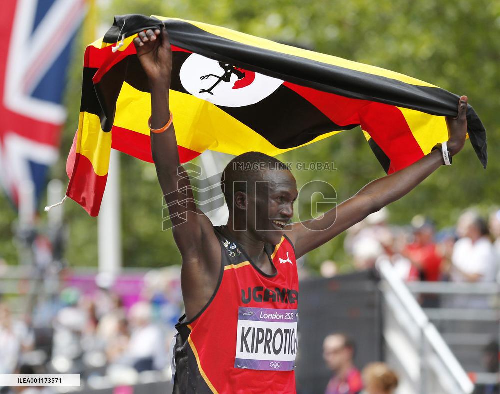 Uganda's Kiprotich wins men's marathon