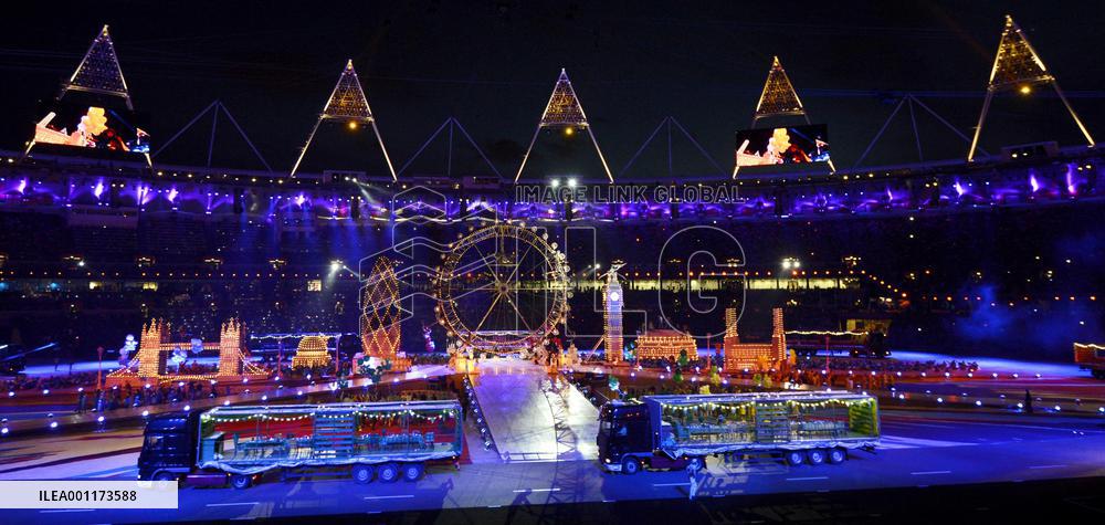 Curtain drawn on London Games, passes baton to Rio