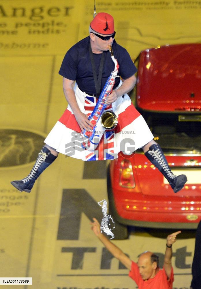 Curtain drawn on London Games, passes baton to Rio