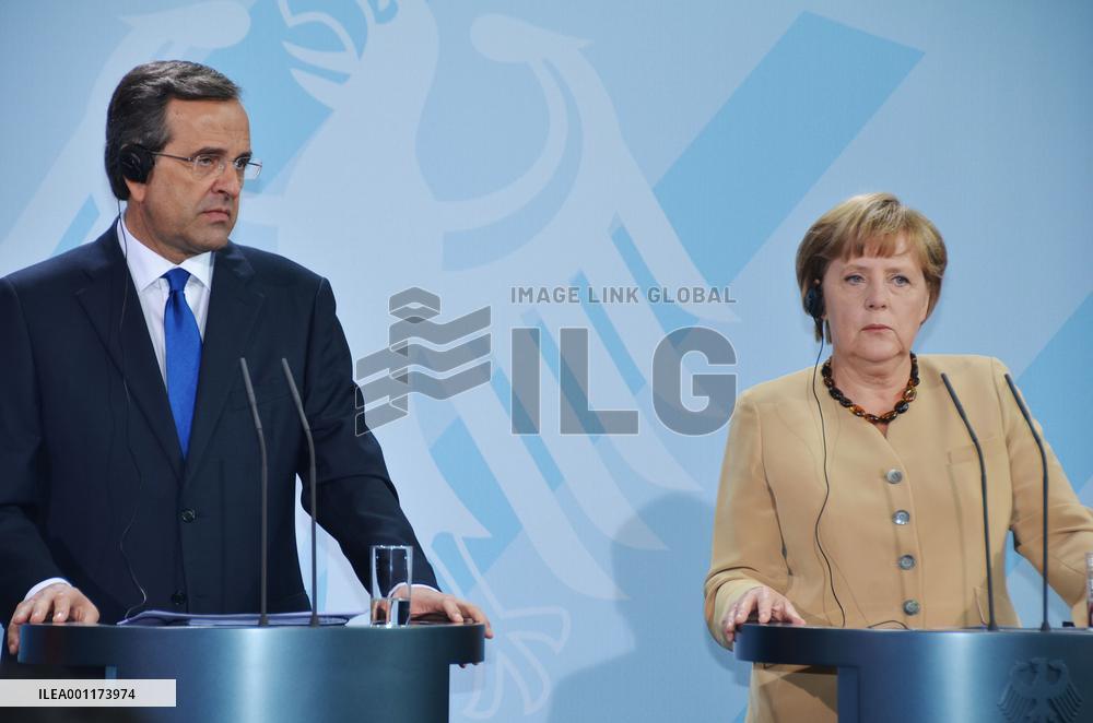 Merkel, Samaras meet in Berlin