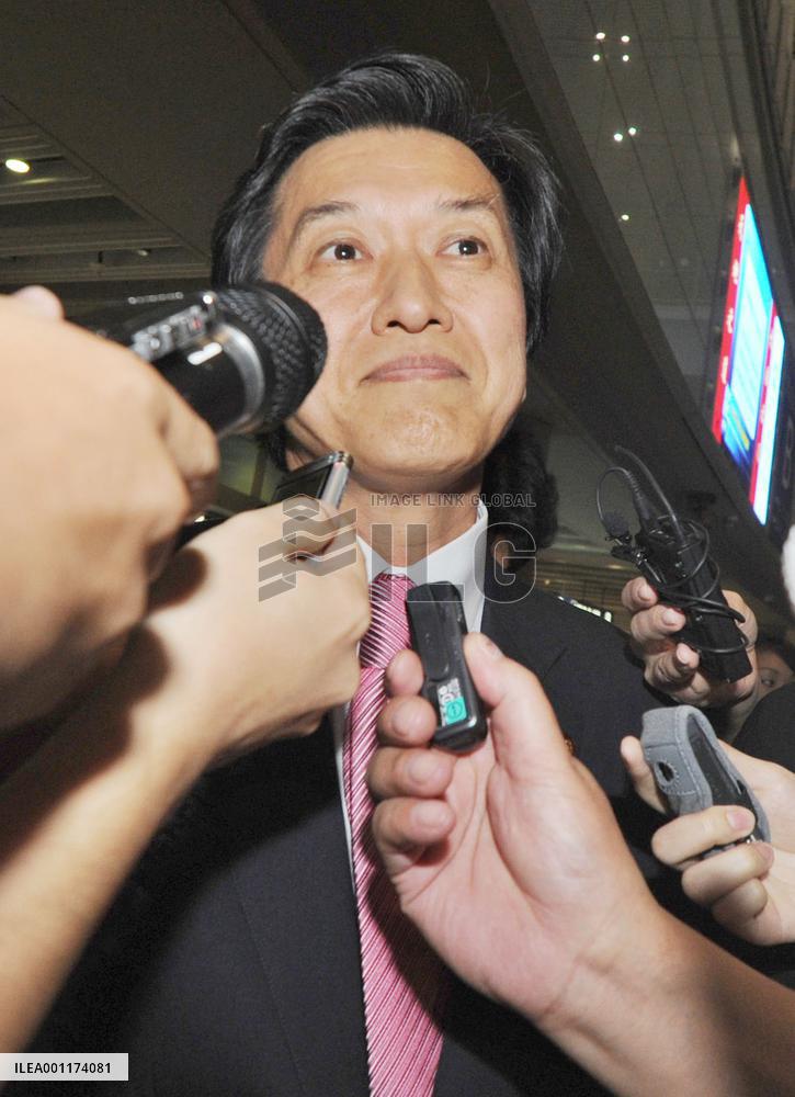 Emissary bearing Noda's letter arrives in Beijing