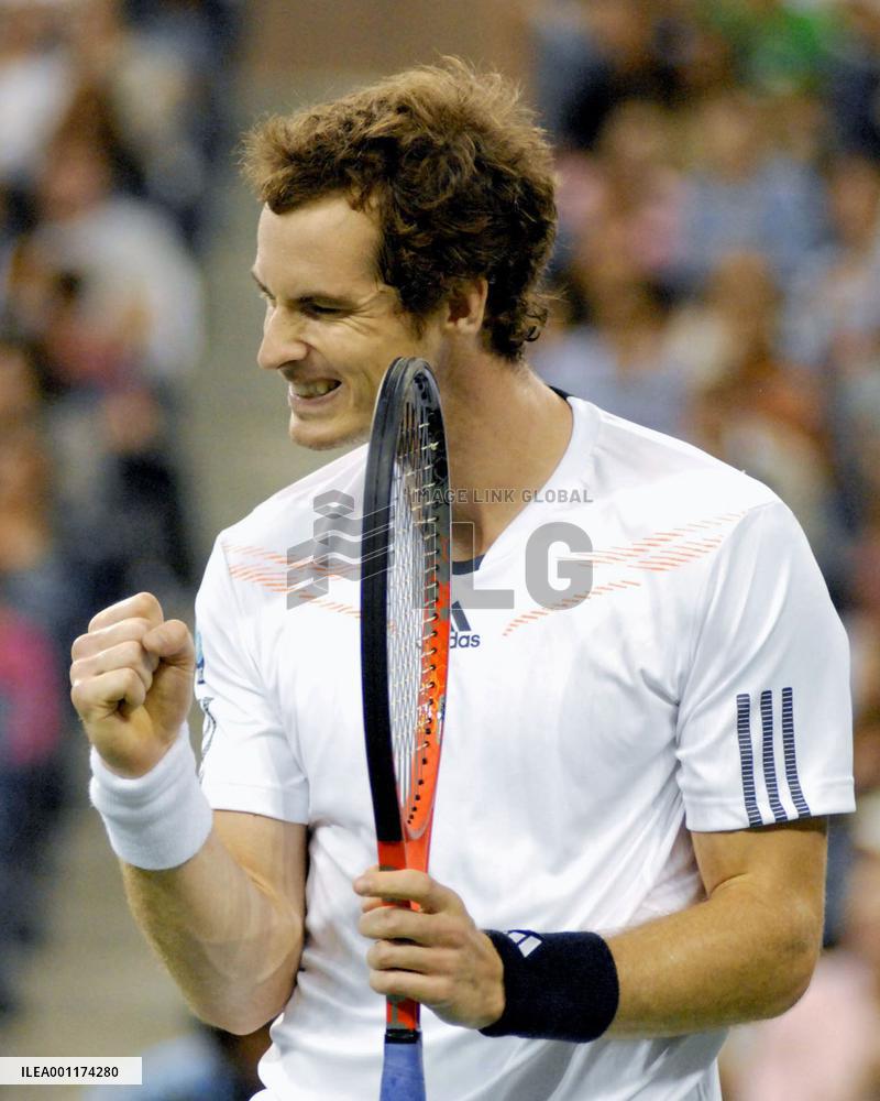 Murray advances to quarterfinals at U.S. Open