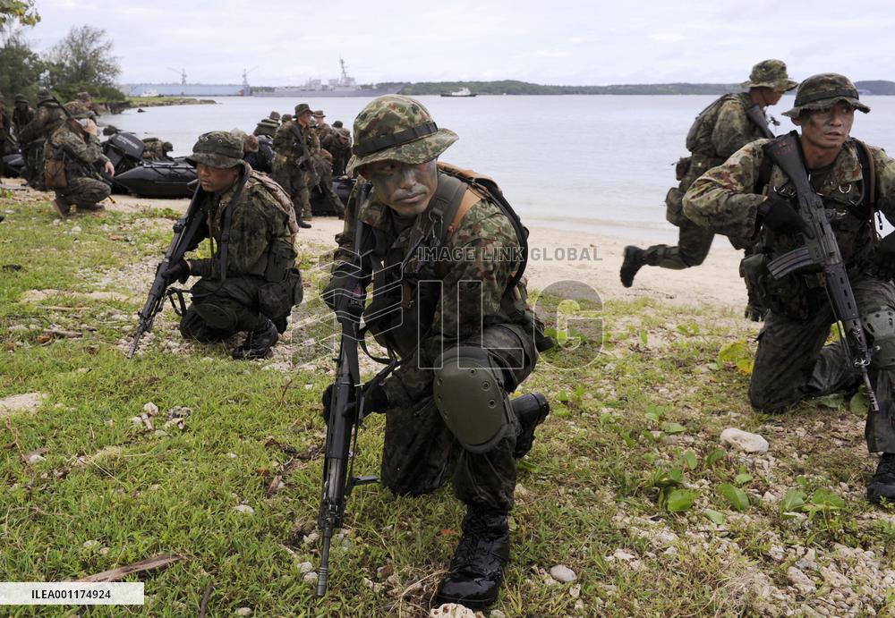 Japan-U.S. joint drill to defend remote islands