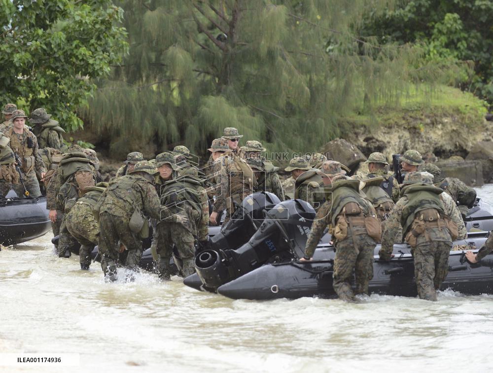Japan-U.S. joint drill to defend remote islands
