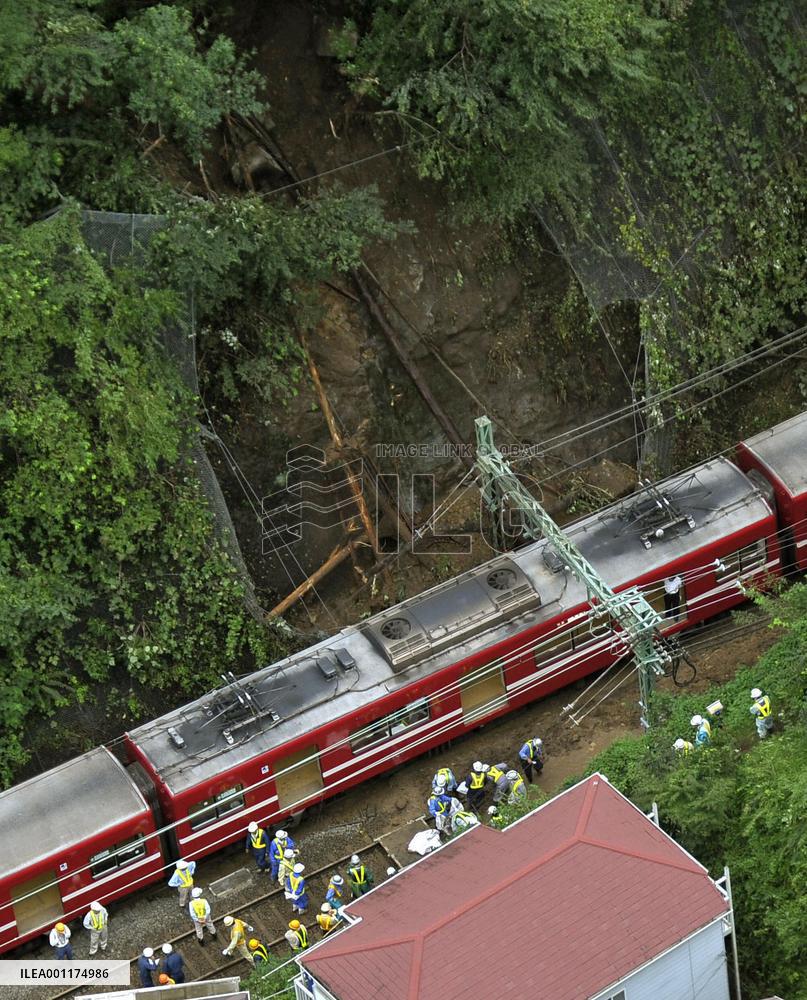 Mudslide derails commuter train in Kanagawa Pref.