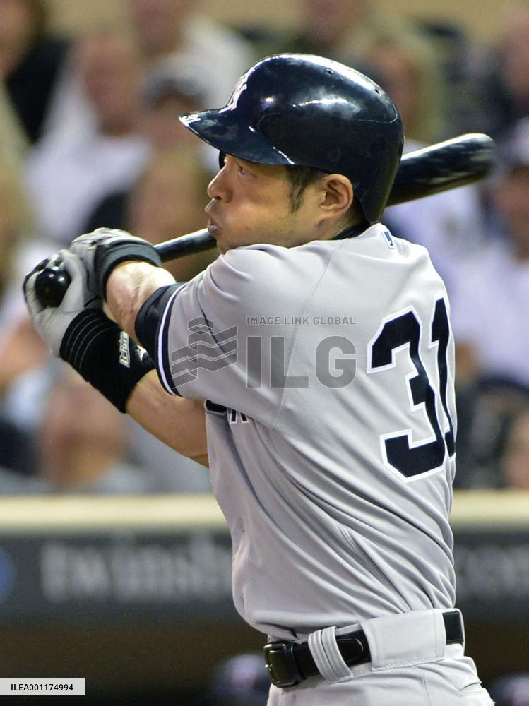 Ichiro doubles in Yankees' win over Twins