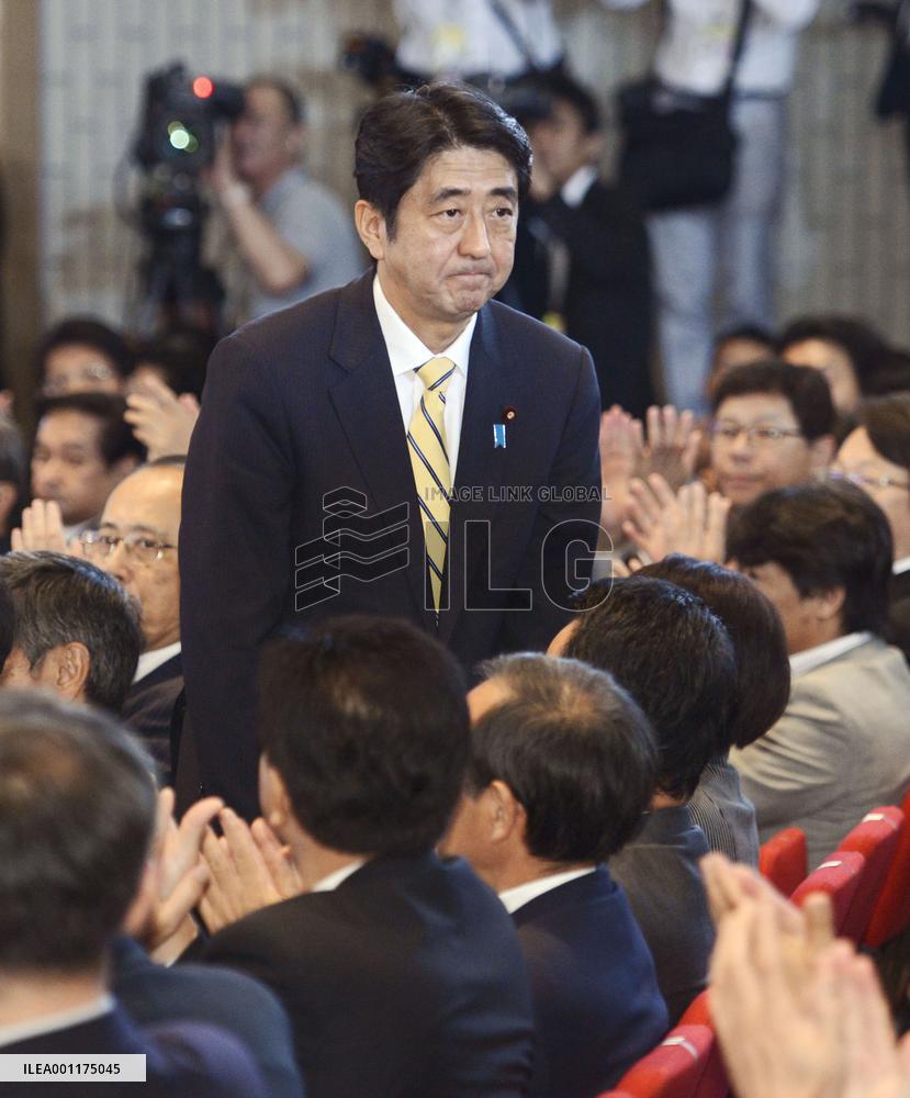 Abe makes comeback as LDP chief