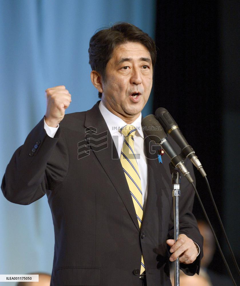 Abe makes comeback as LDP chief
