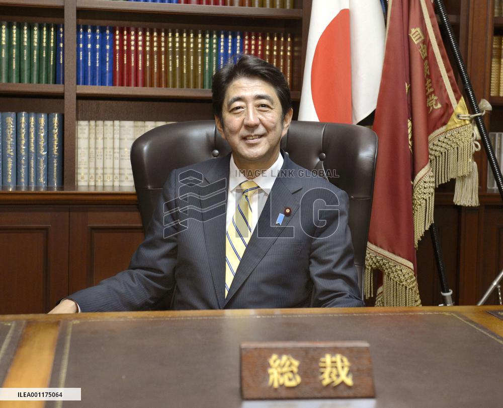 Abe makes comeback as LDP chief