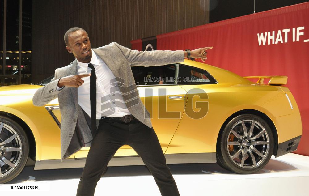 Usain Bolt at Nissan HQ