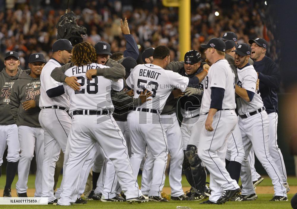Yankees swept by Tigers in ALCS