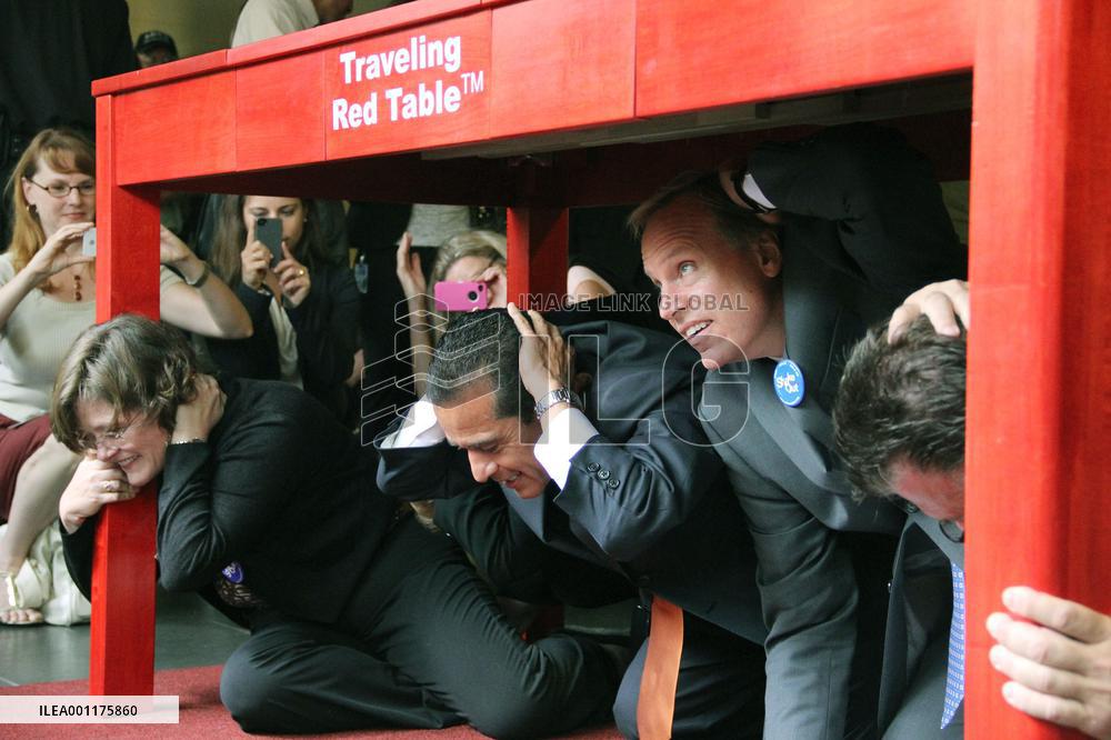 Quake drill in Los Angeles