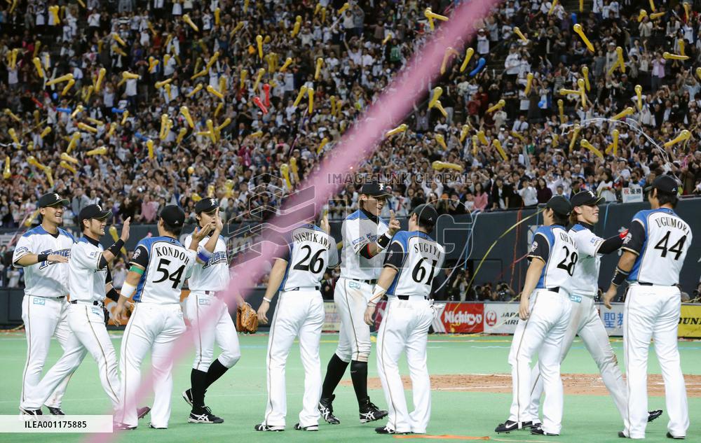 Fighters sweep Hawks to reach Japan Series