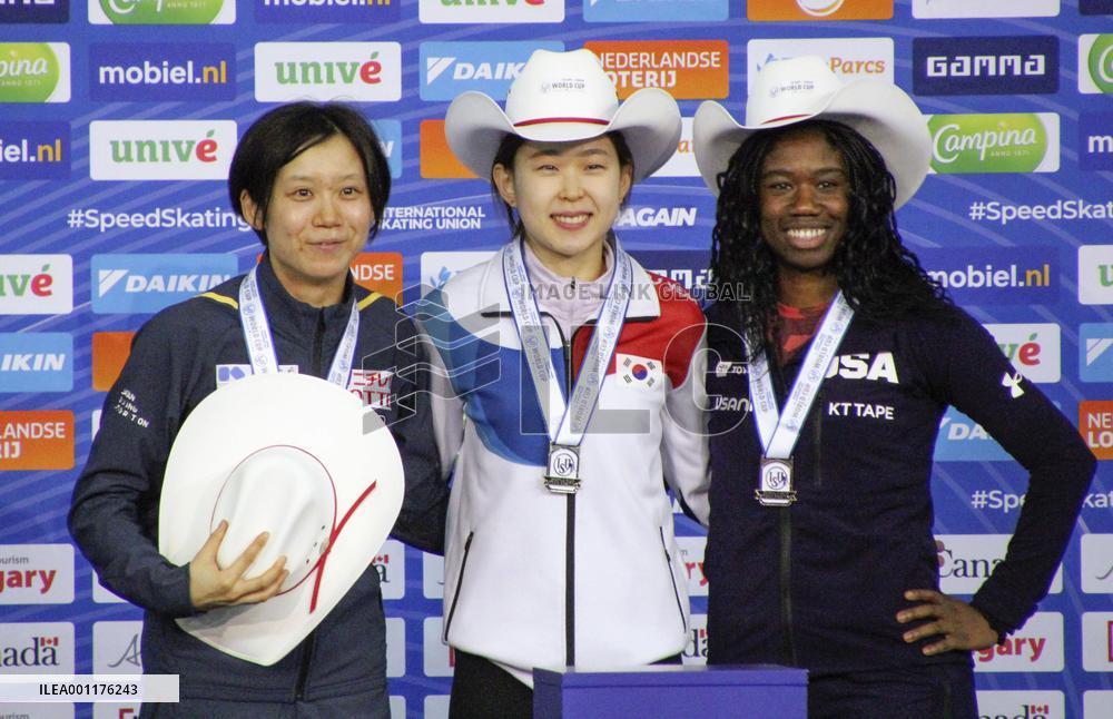 Speed skating: World Cup in Calgary