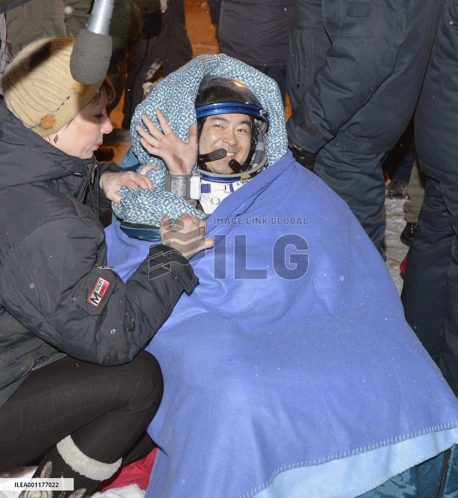 Astronaut returns to Earth