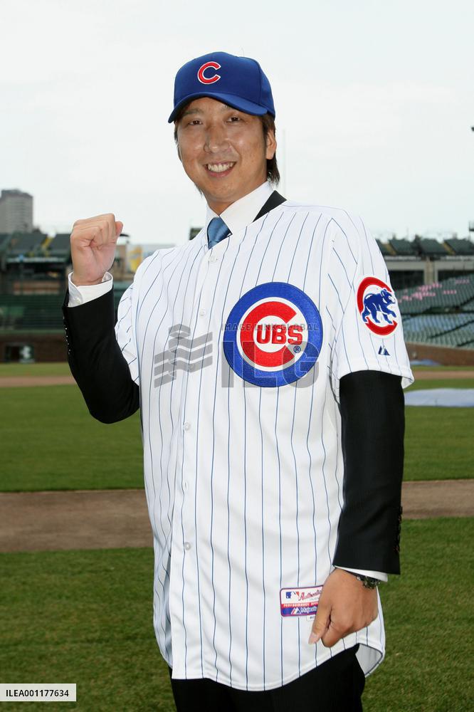 Fujikawa signs 2-year deal with Cubs