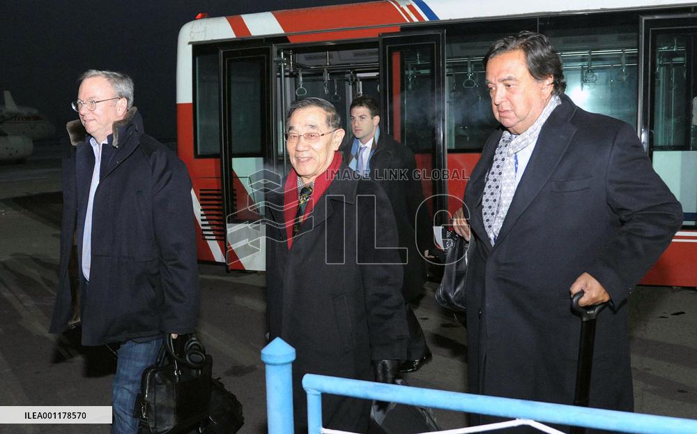 U.S. mission arrives in Pyongyang