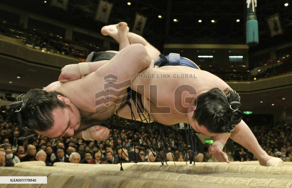 New Year Grand Sumo