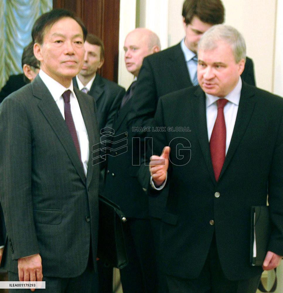 Japanese, Russian vice foreign ministers
