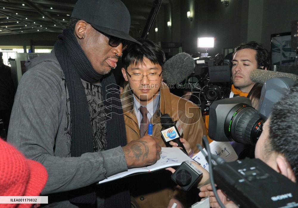 Ex-NBA star leaves N. Korea