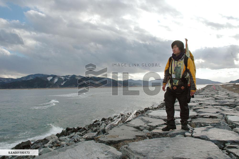 Walking for survey of post-disaster park reconstruction