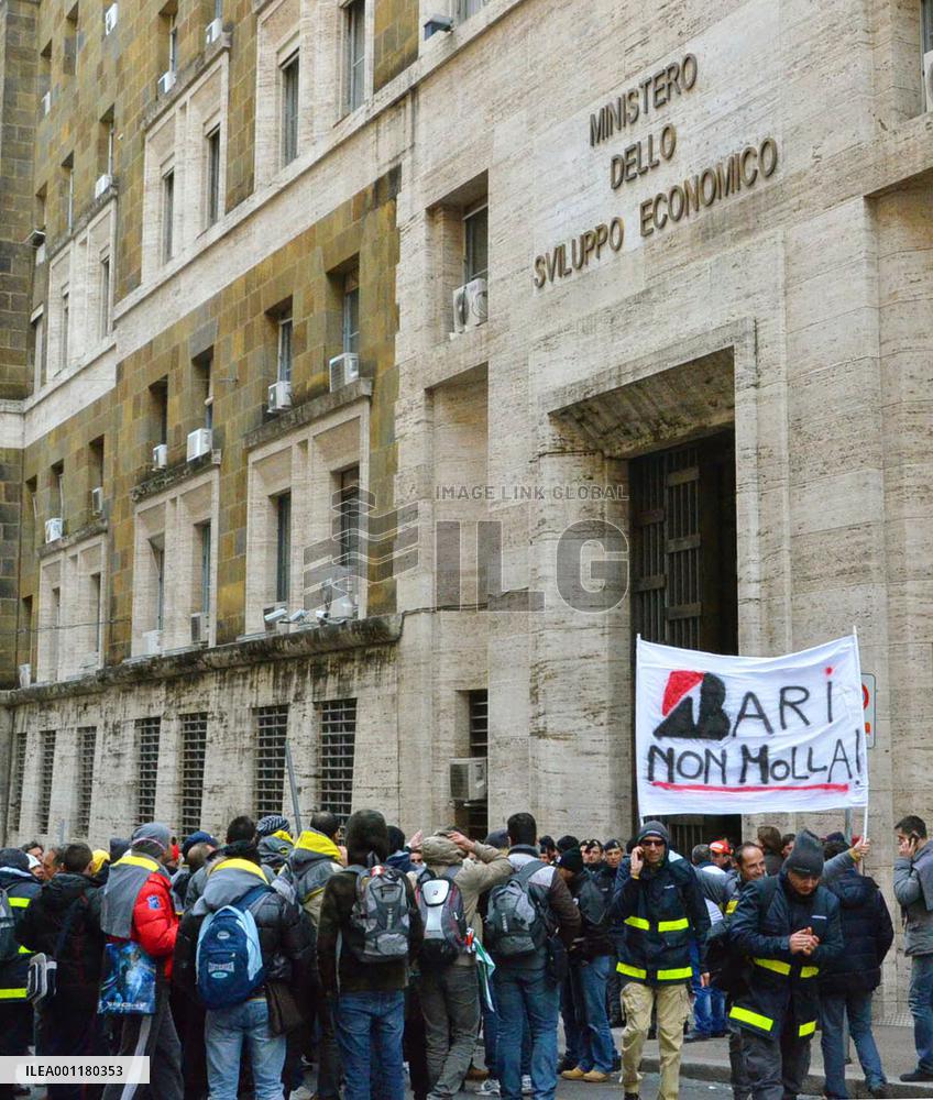 Bridgestone workers protest in Italy