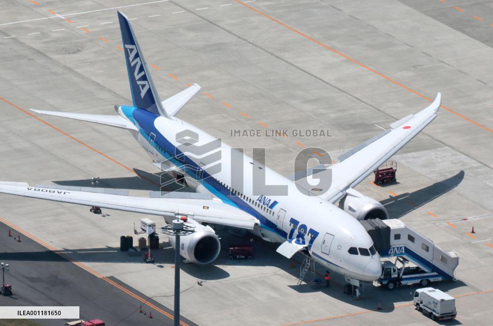 Modifying troubled Boeing 787 jets