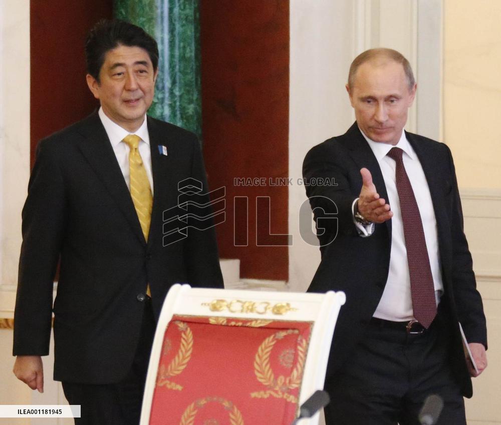 Abe, Putin