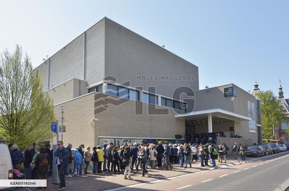 Van Gogh Museum reopens