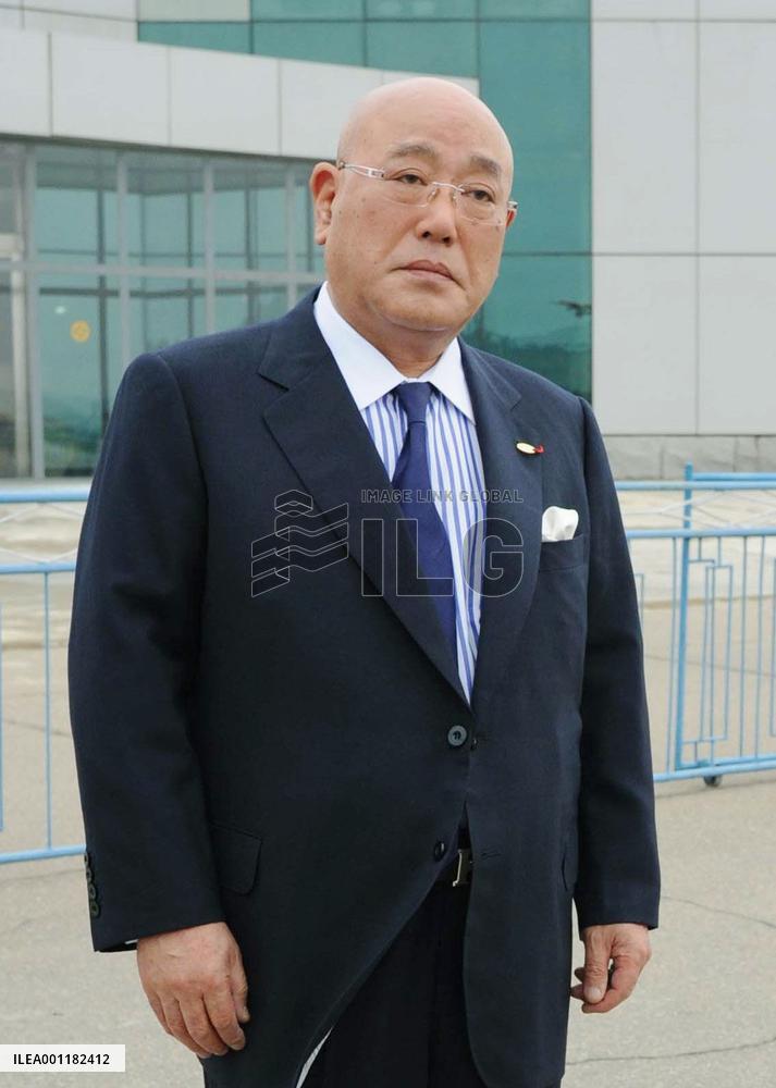 Abe adviser meets N. Korea party secretary