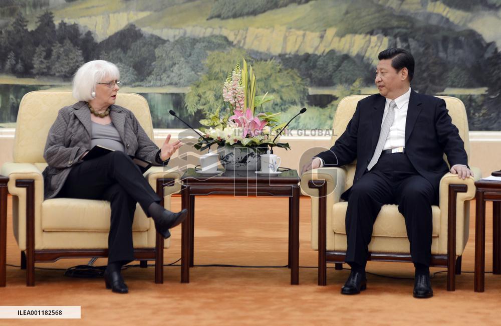 Iceland premier in China