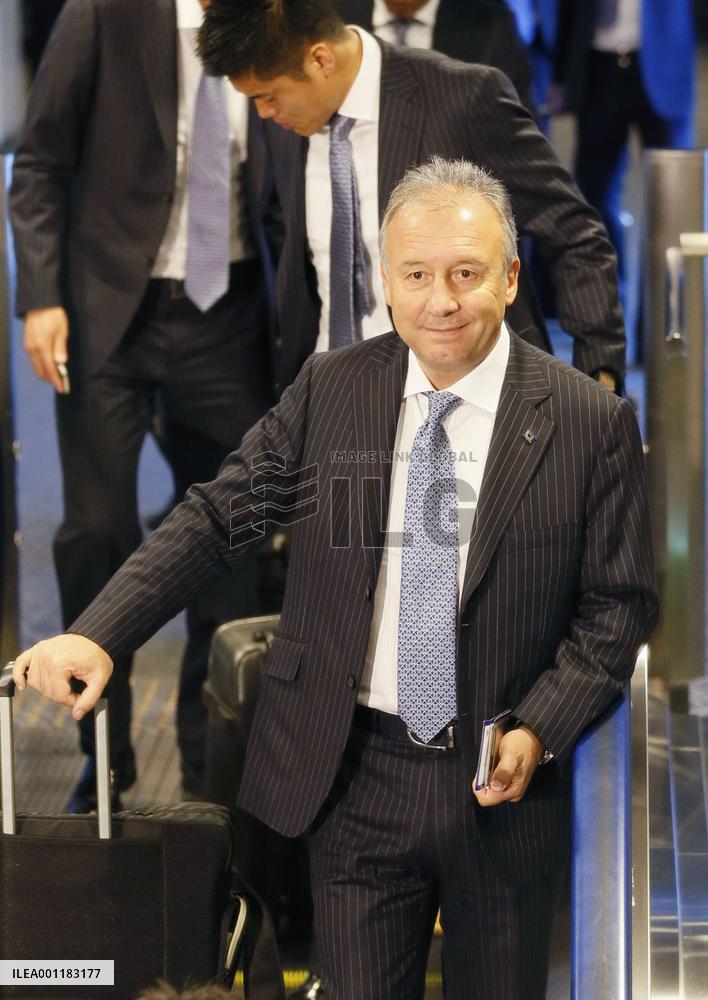 Japan soccer players leave for Doha