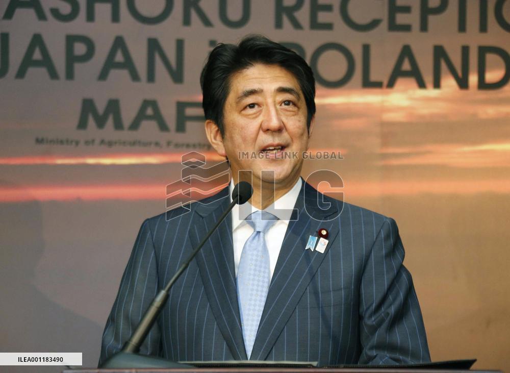 PM Abe in Poland