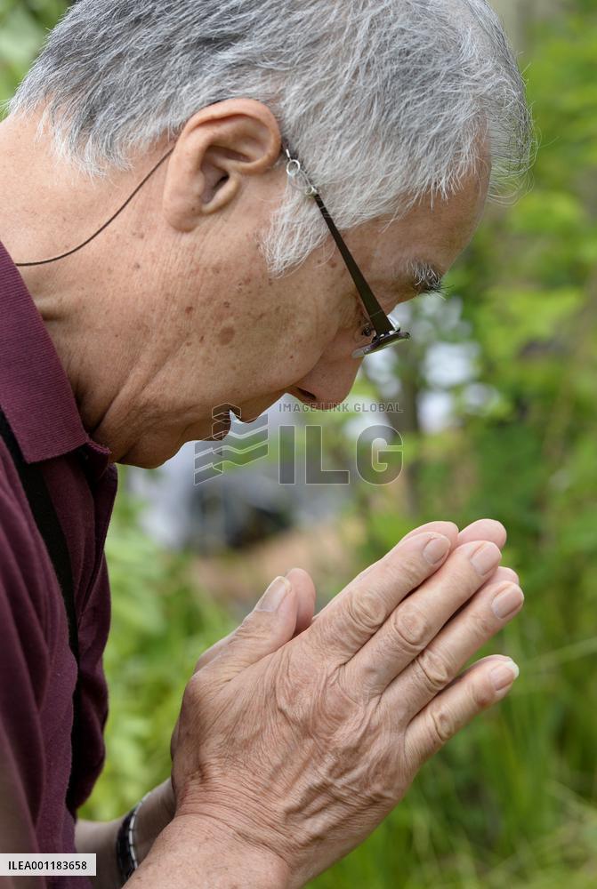 Visit to N. Korea burial site for Japanese