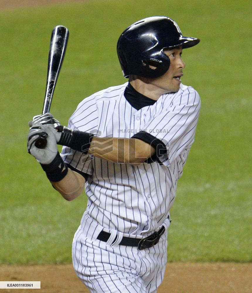 Ichiro hits walk-off homer