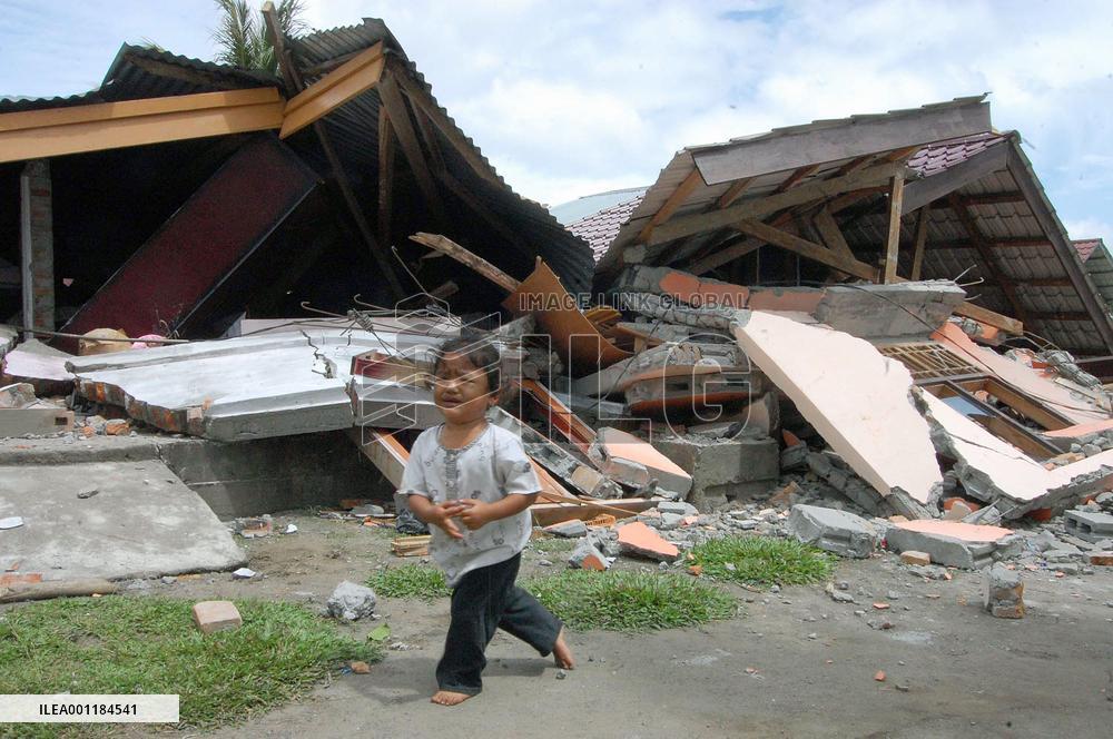 Aftershock jolts Indonesia's Aceh