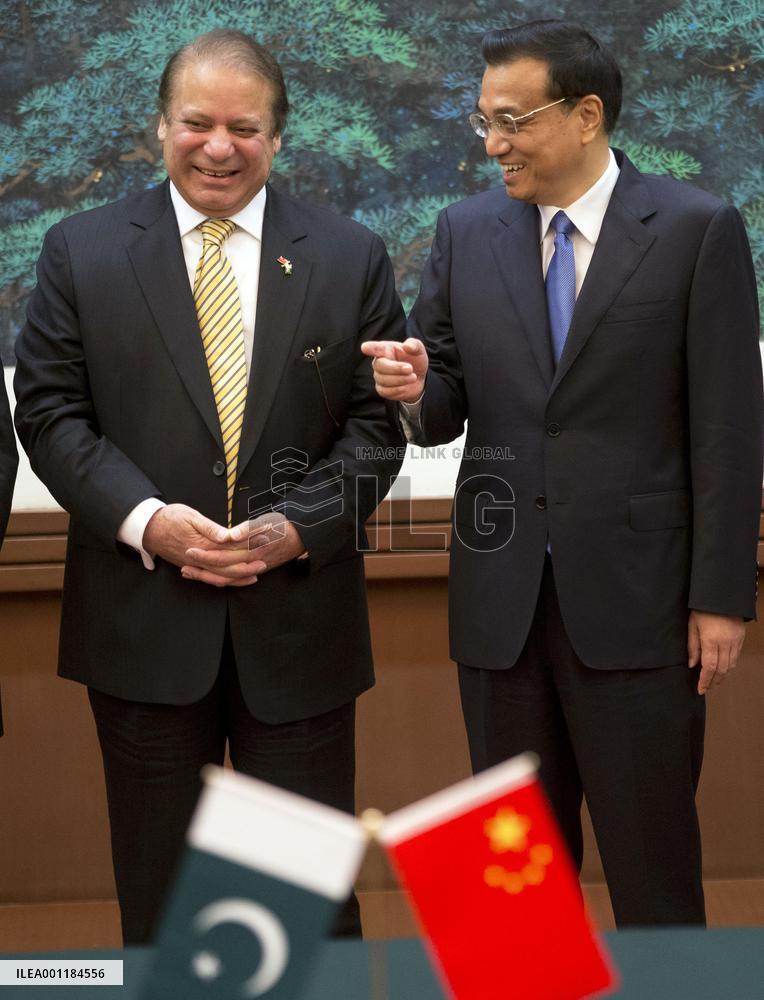 Pakistan premier in China