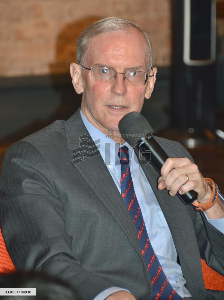 Top U.S. diplomat in H.K. raps China for Snowden's escape