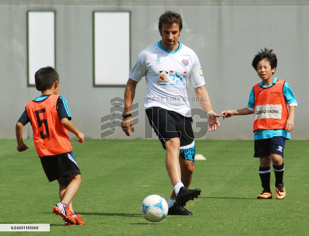 Del Piero in Japan