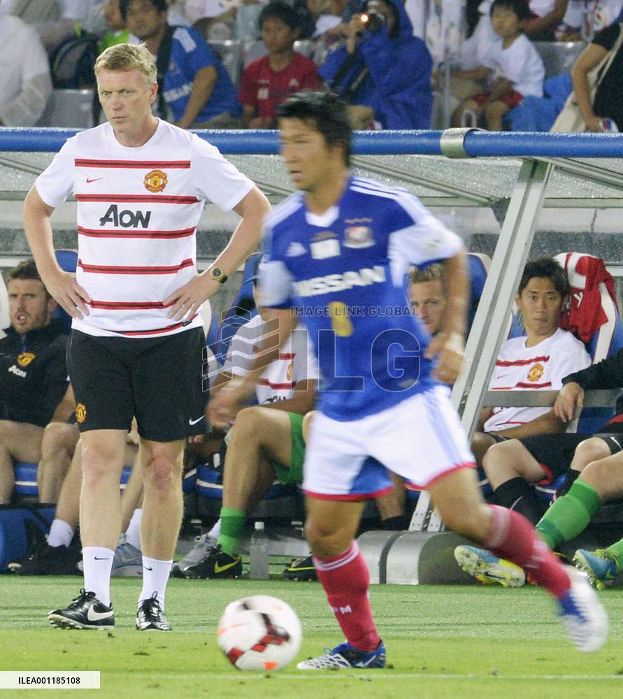 Yokohama beat Manchester Utd in friendly