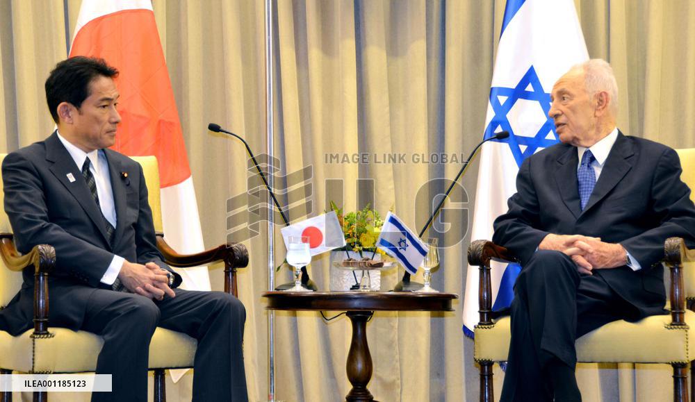 Japanese foreign minister in Israel