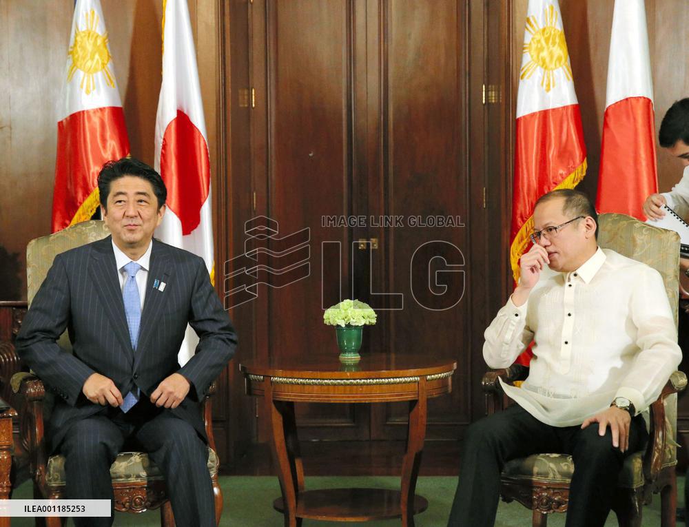 Abe in Philippines