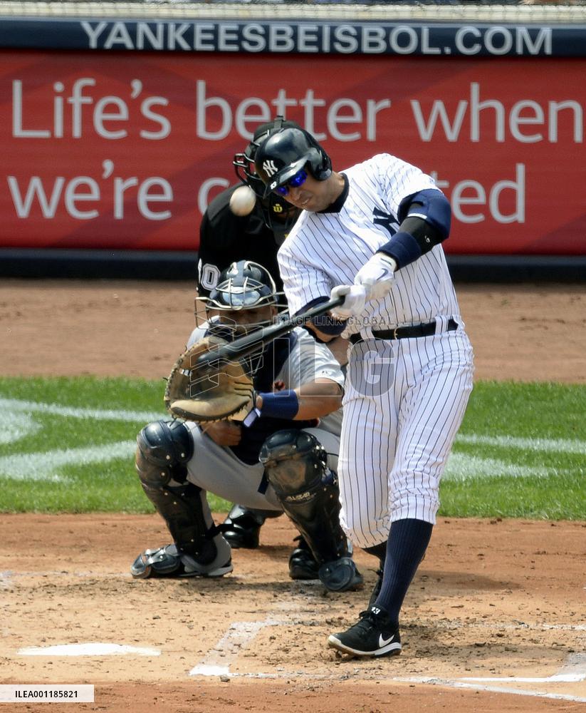 Rodriguez hits season's 1st homer